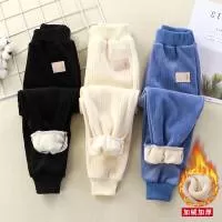 商丘市睢阳区小鲤鱼服装厂